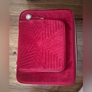 NEW - Estee Lauder Red Velvet Star Holiday Cosmetics Bag